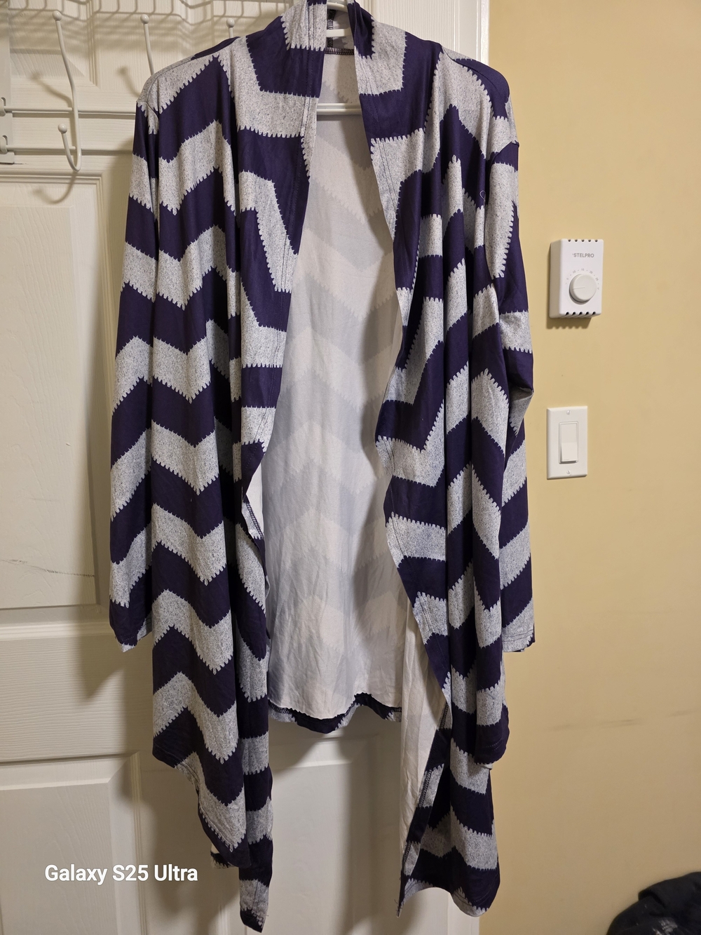 Women's Open-Front Chevron Cardigan Sweater - Purple & White